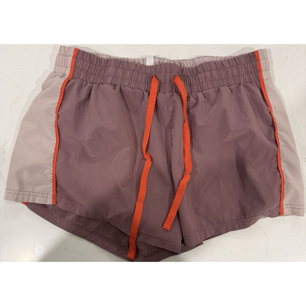 Fabletics Womens Size Med Logo Running Shorts Mauve Drawstring Zip Back Pocket